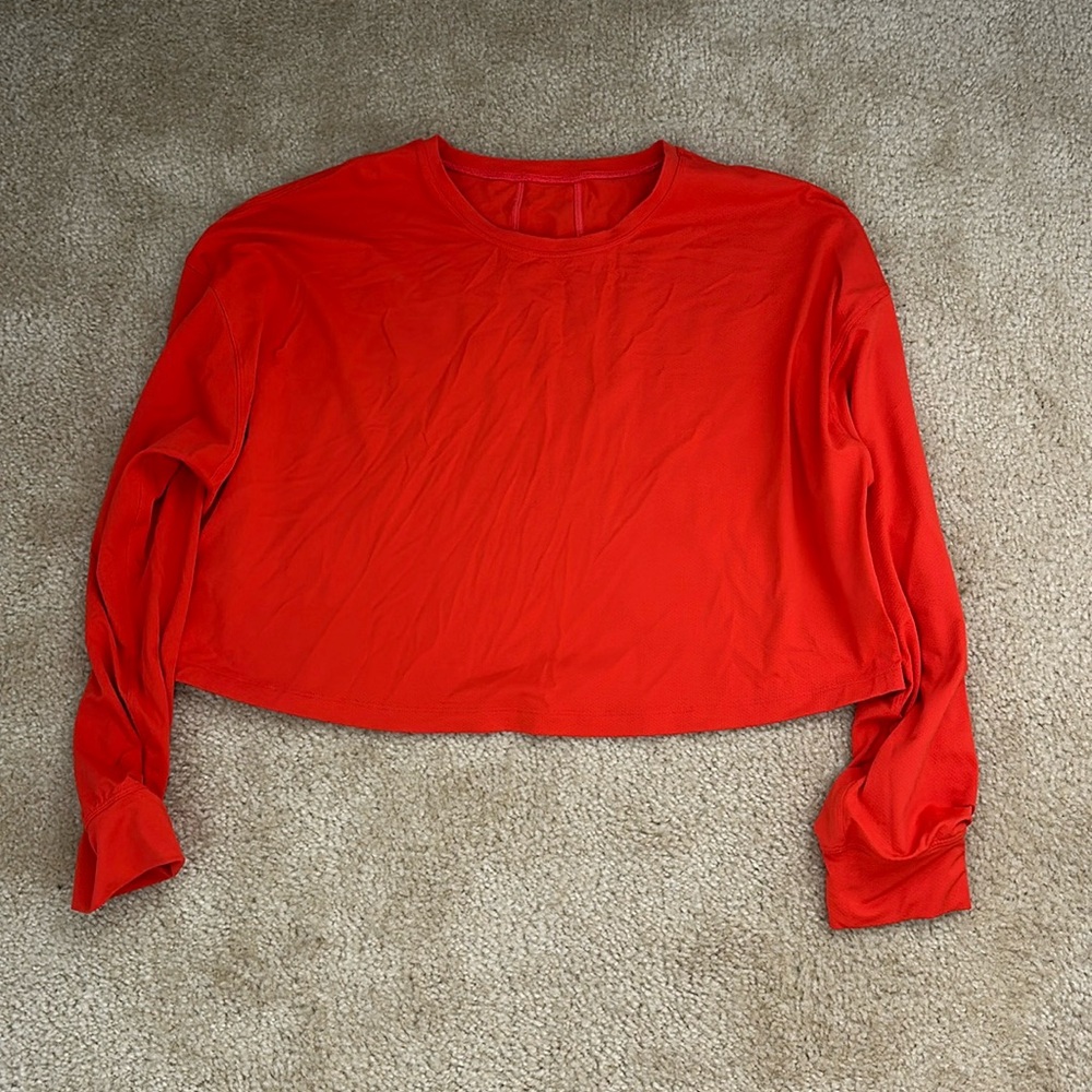 Lululemon Orange/Red Cropped Long Sleeve